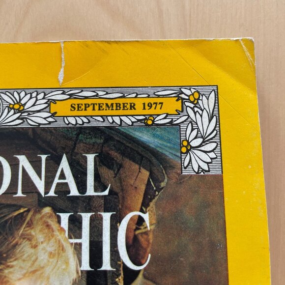 National Geographic Vintage Editions - 1977, 1989, 1999 + Bonus Historia! - Picture 3 of 11